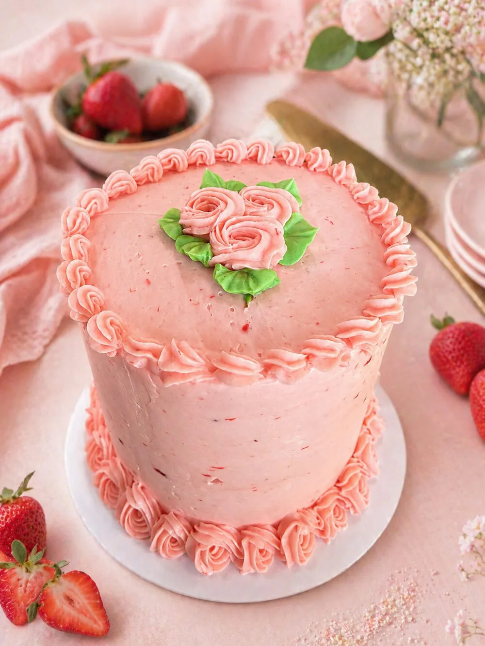 Strawberry heart cake