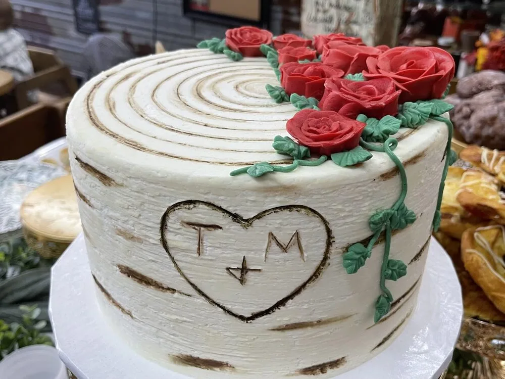 Custom cake by BeBop's