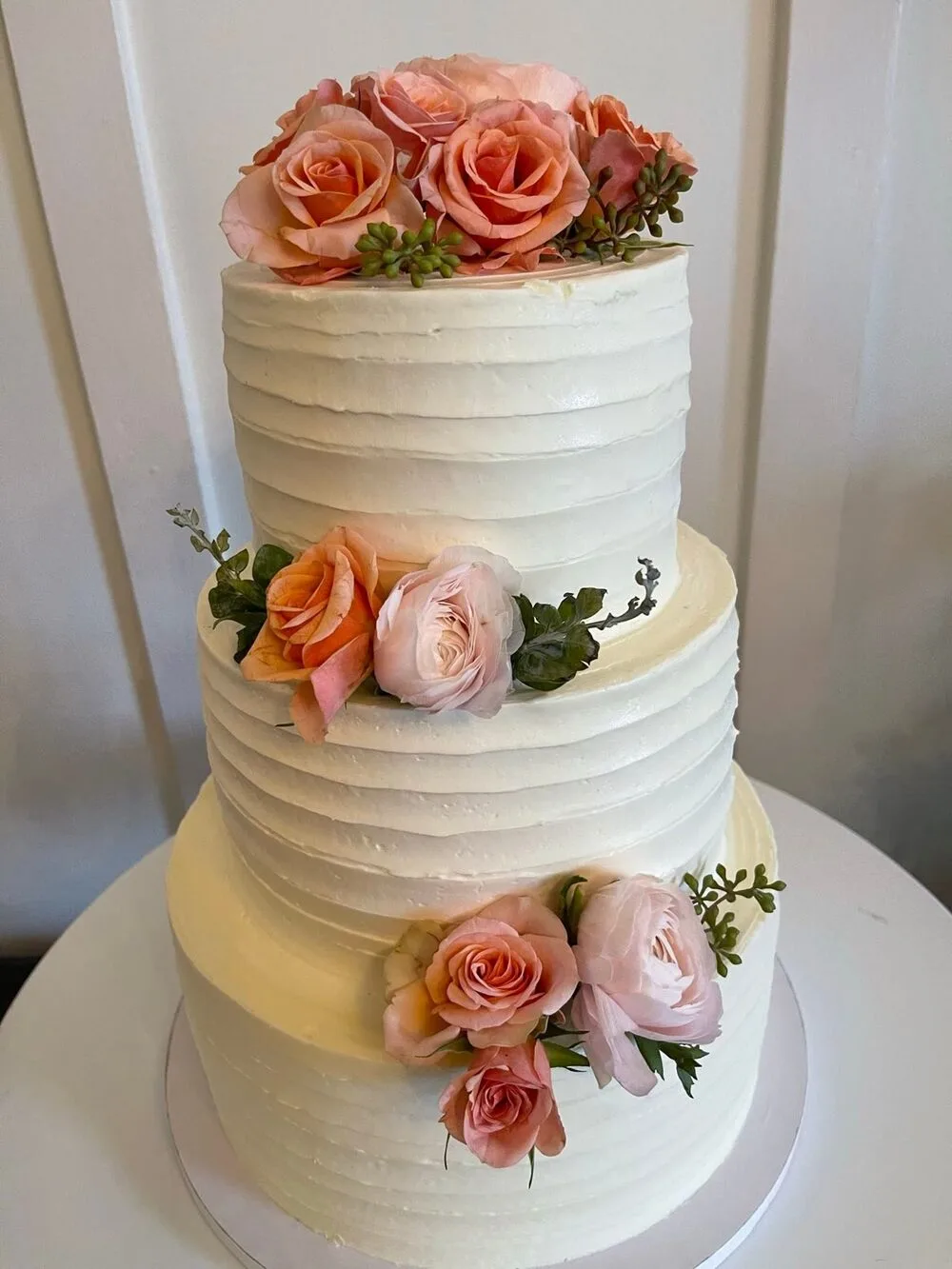 Custom cake by BeBop's