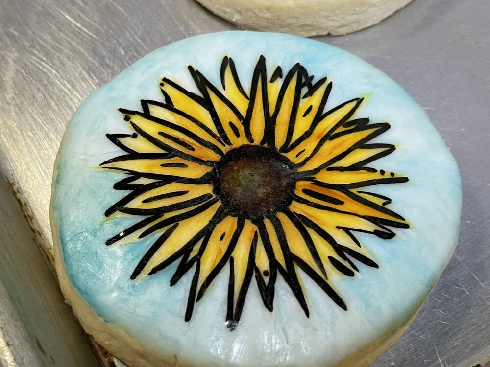 Royal iced cookie